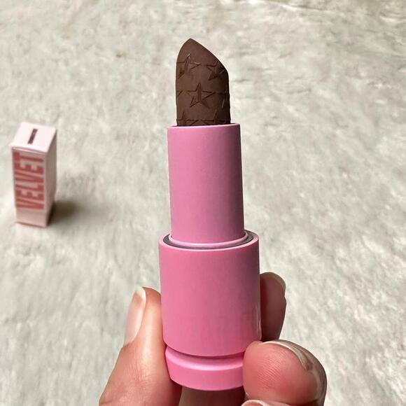 NIB Jeffree Star Velvet Trap Matte Lipstick Dominatrix Full Size 4g - Picture 7 of 9